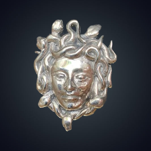 MEDUSA PENDANT