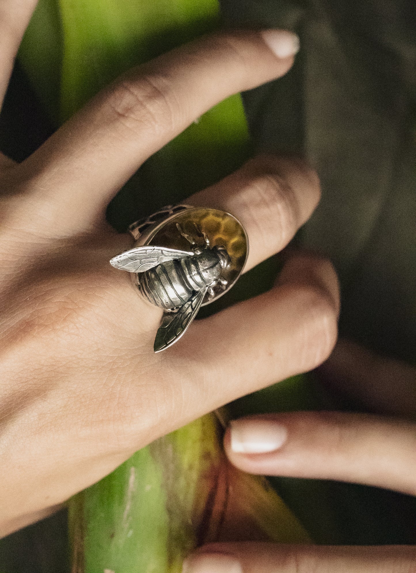 HONEY BEE RING