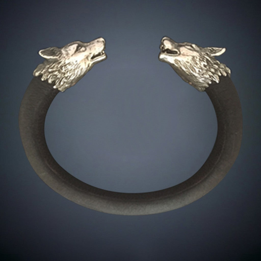 WOLF CUFF