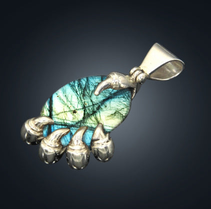 
                      
                        Labradorite
                      
                    
