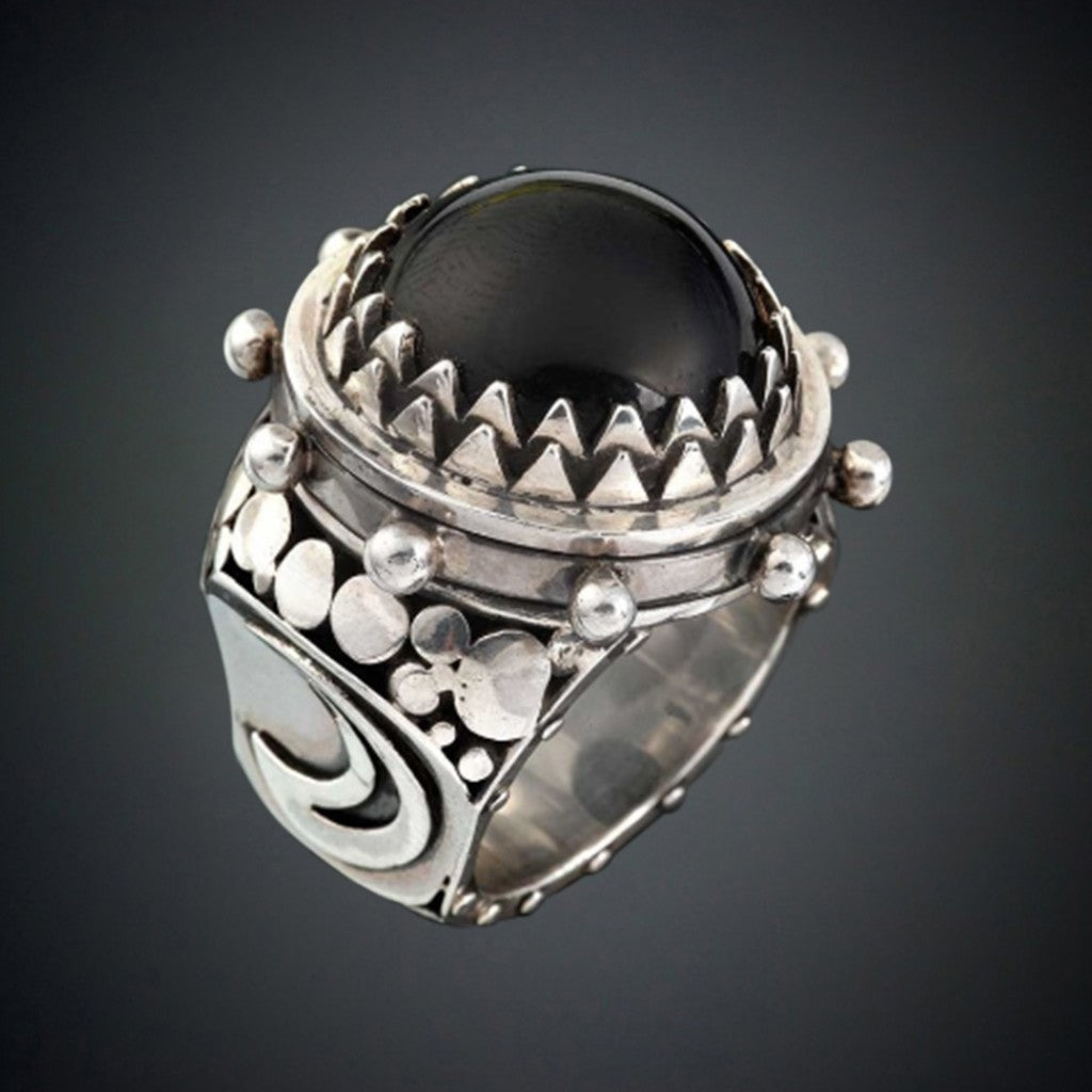 Revolver Ring in Sterling Silver with Five Stones | Mercurious Designs ...